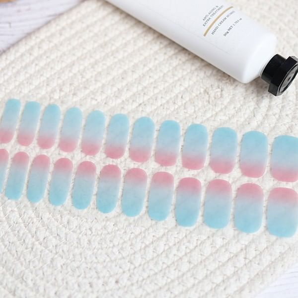 Lunacaca - Blissful Hydrangea Nail Art Stickers