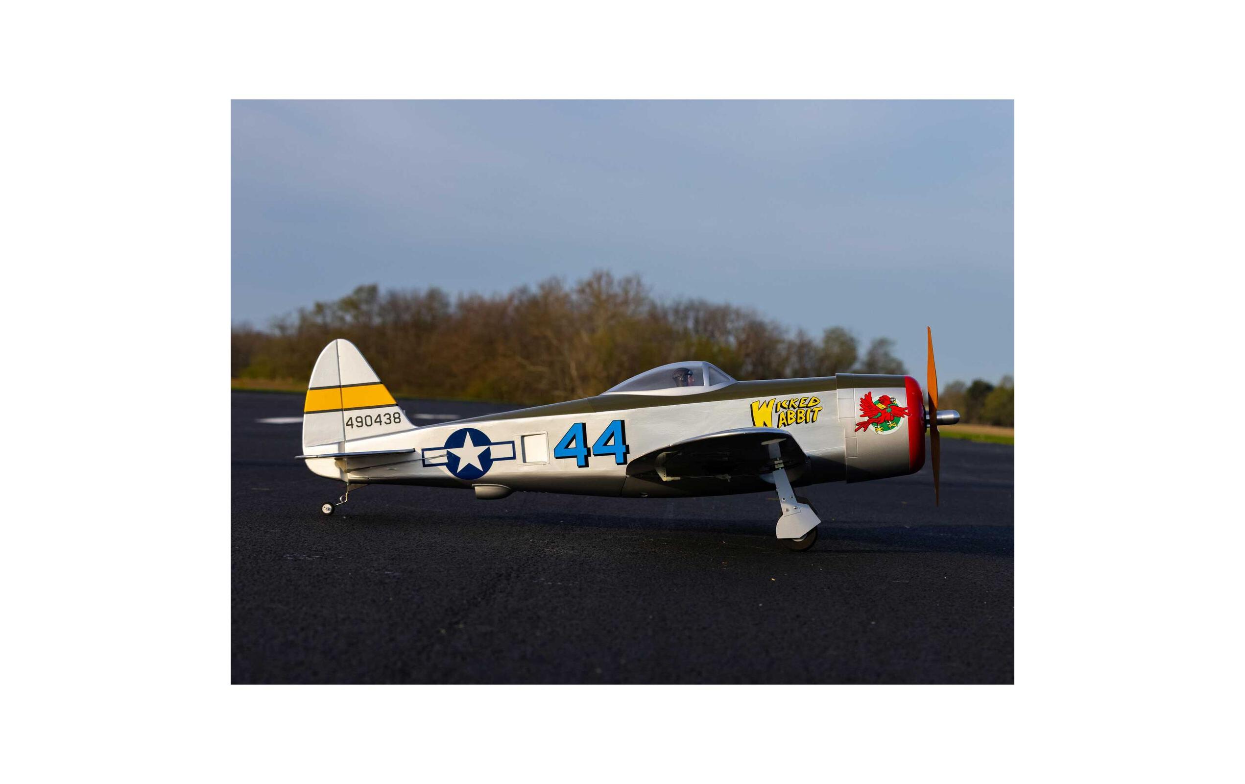 Warbird P-47 Thunderbolt 1435 mm PNP<br>Weitgehend vormontierter Warbird mit Brushless Antrieb