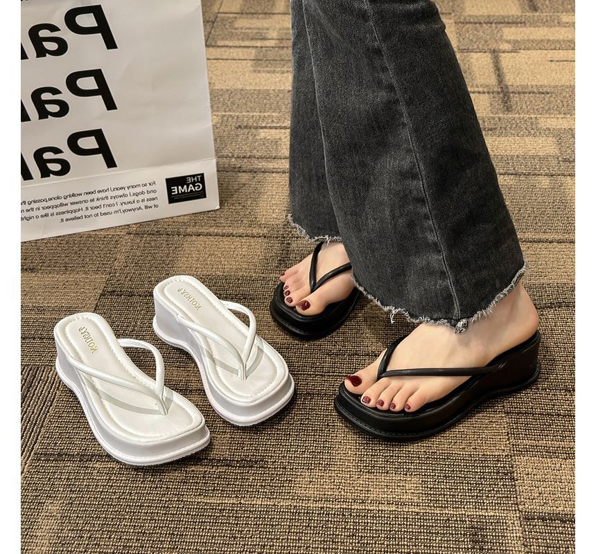 Nikao - Effen plateau slippers