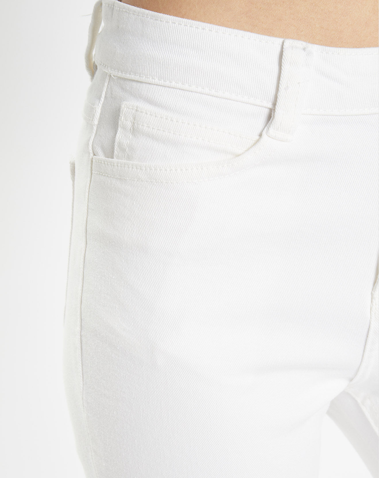 Galeries Lafayette Jean en Coton Bio Lregular blanc