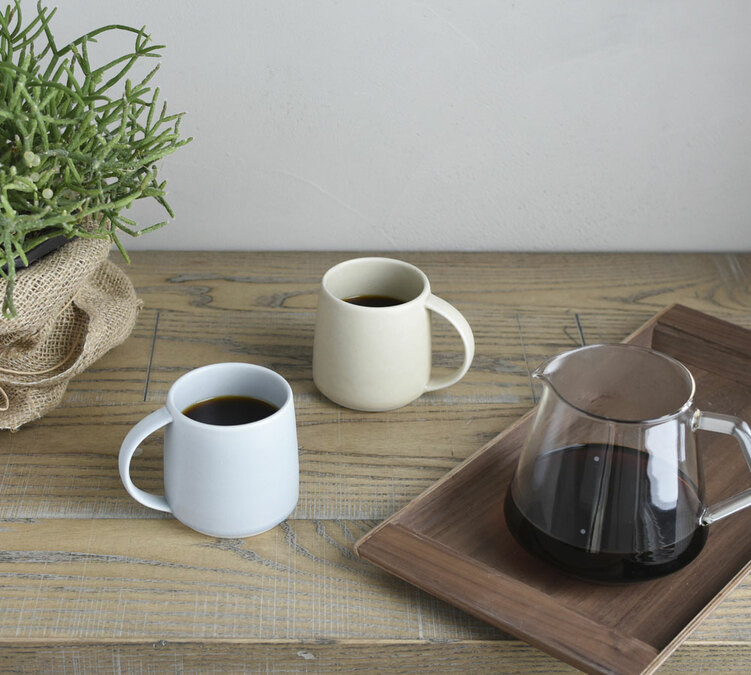 Tasse KINTO Ripple beige en procelaine 250 ml