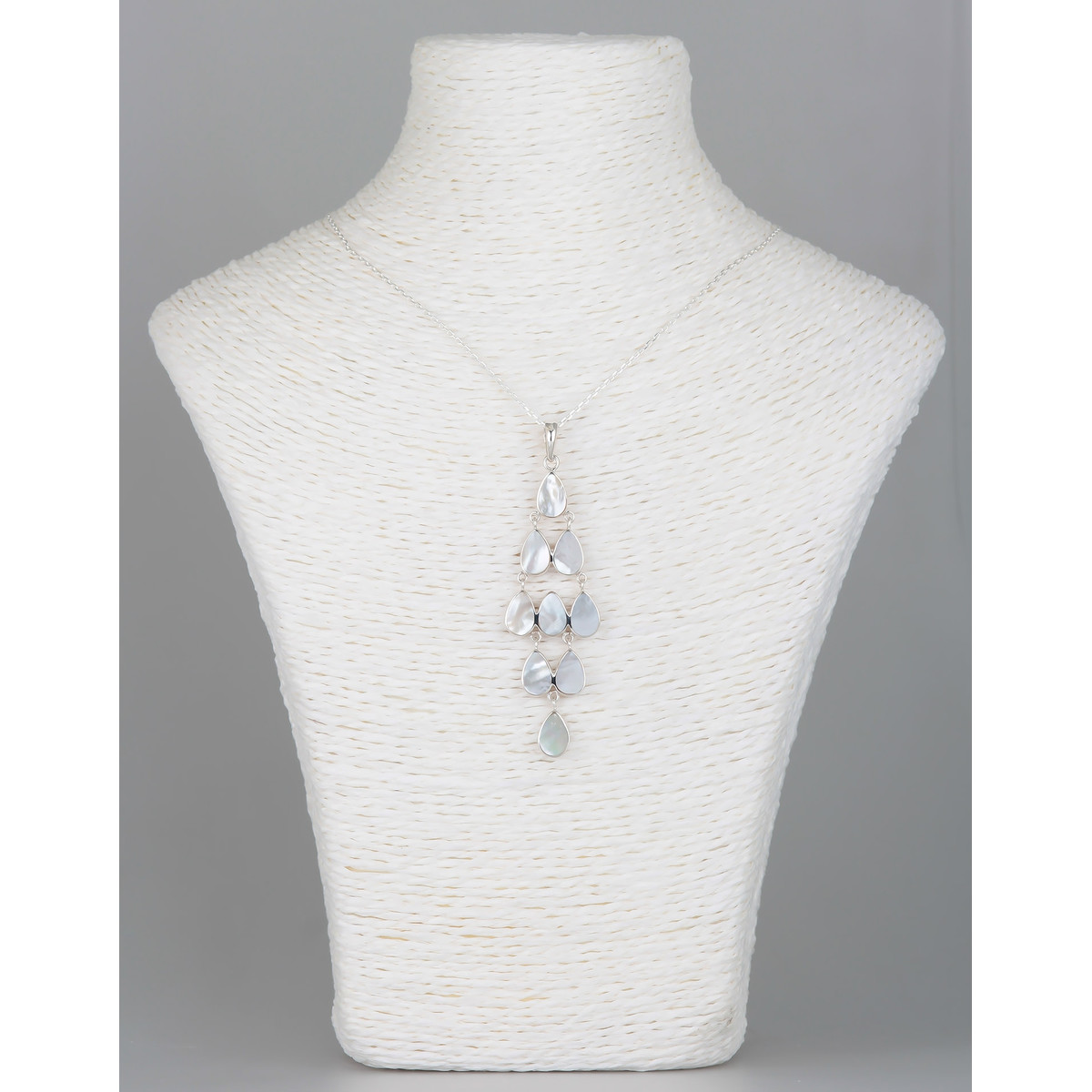 Pendentif Chandelier gouttes de nacre blanche serties d' argent