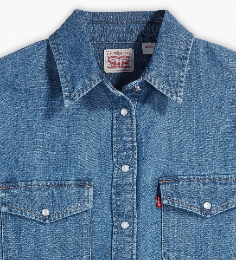 Camisa jeans Levi's Iconic Western, tamanho médio, cor índigo.