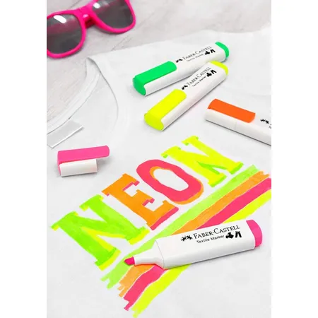 Faber-Castell Textilmarker in Neonfarben für helle Stoffe, 4er Packung