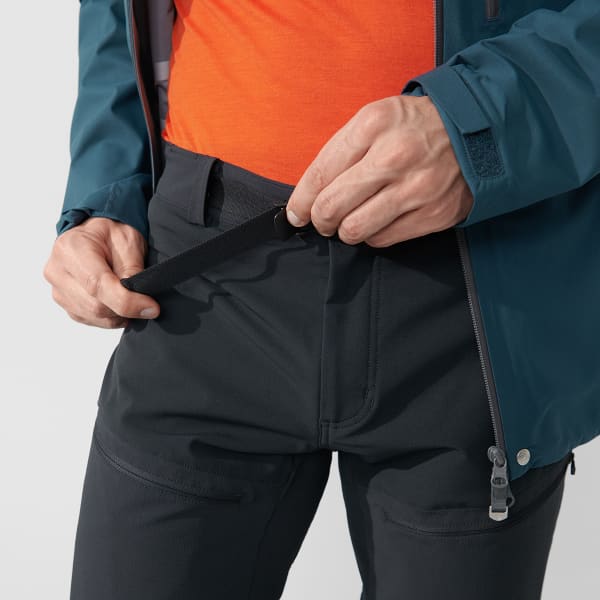 Pantalon ski de randonnée FJALLRAVEN BERGTAGEN TOURING TROUSERS M BLACK
