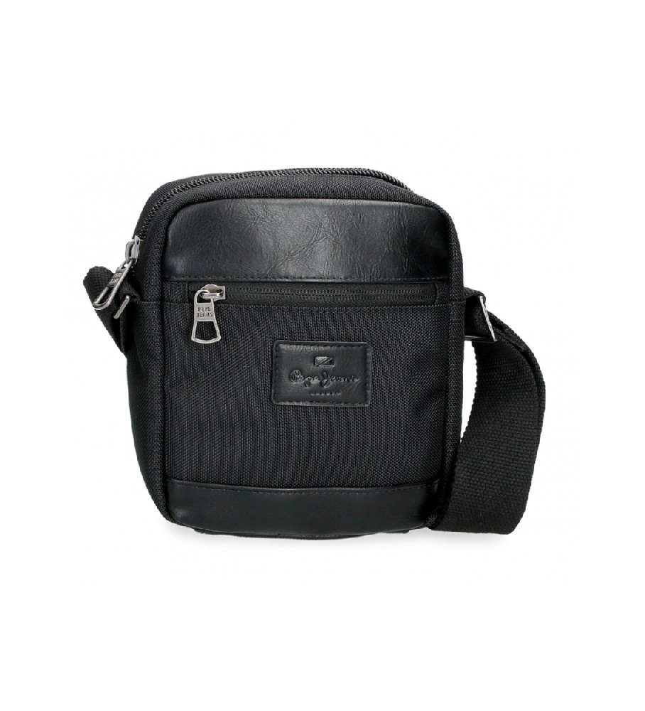 Bolsa de ombro pequena Sander da Pepe Jeans com bolso frontal, preta.