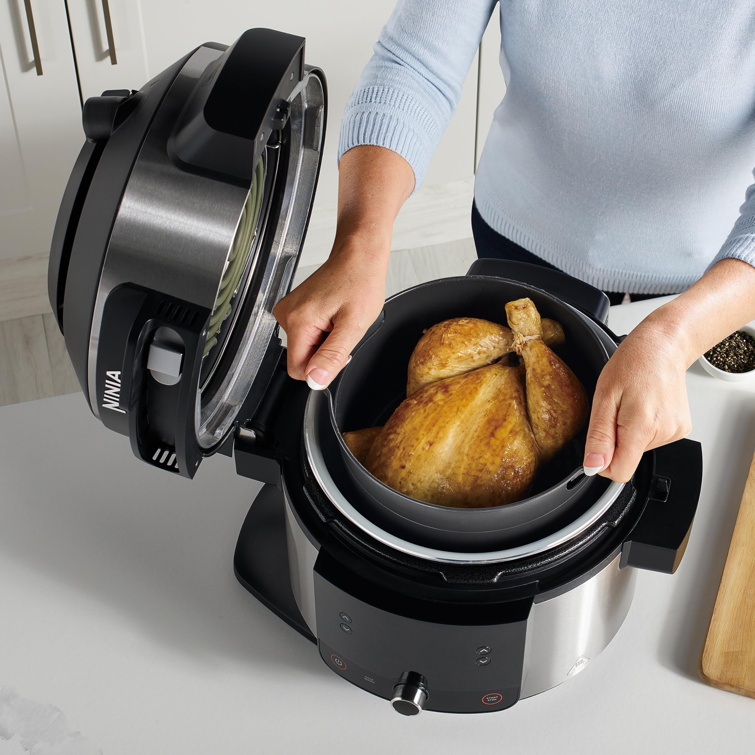 Ninja Foodi Multicuiseur avec SmartLid, 11 en 1, 6L, Autocuiseur Multifonction, Cuisson sous pression, Air Fryer, Friteuse à air, Vapeur combinée, Mij
