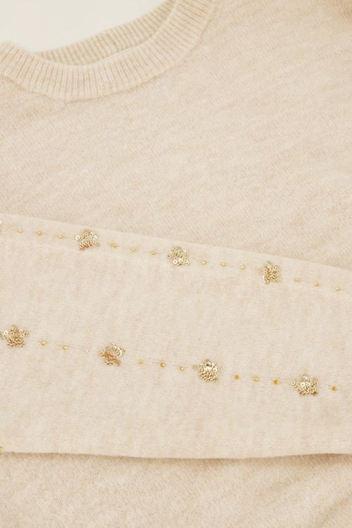 Beige trui met pailletten & kraaltjes