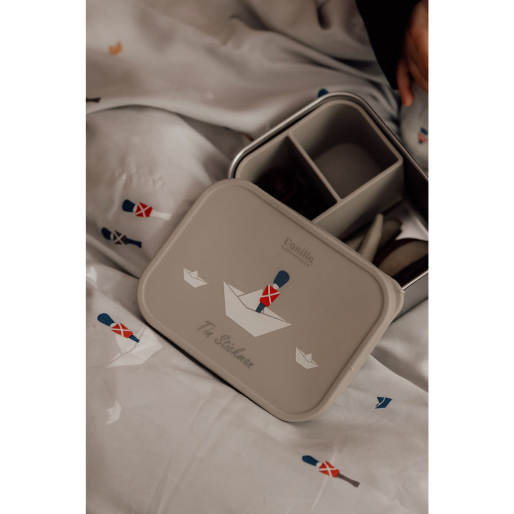 Køb Vanilla COPENHAGEN Tin Man Lunch Box | Luksusbaby