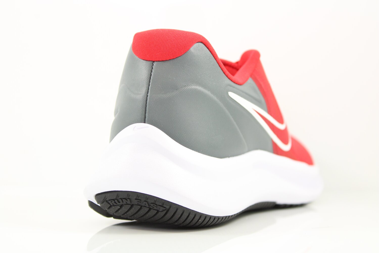 Nike Sneaker