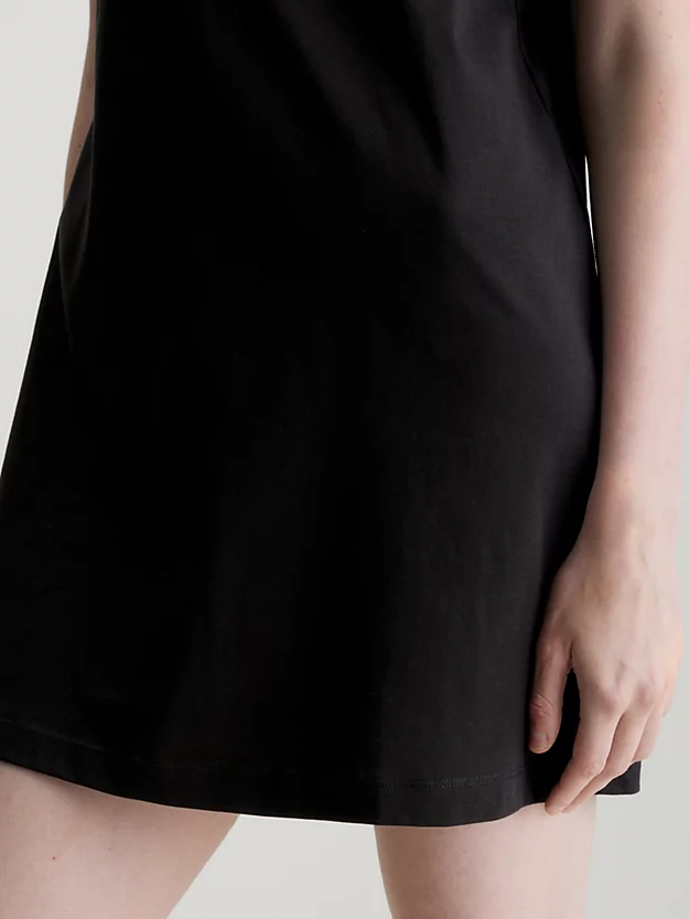 Vestido camiseta boyfriend com monograma