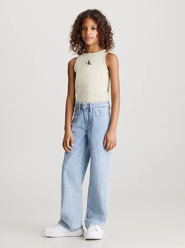 Calça jeans de cintura alta e pernas largas