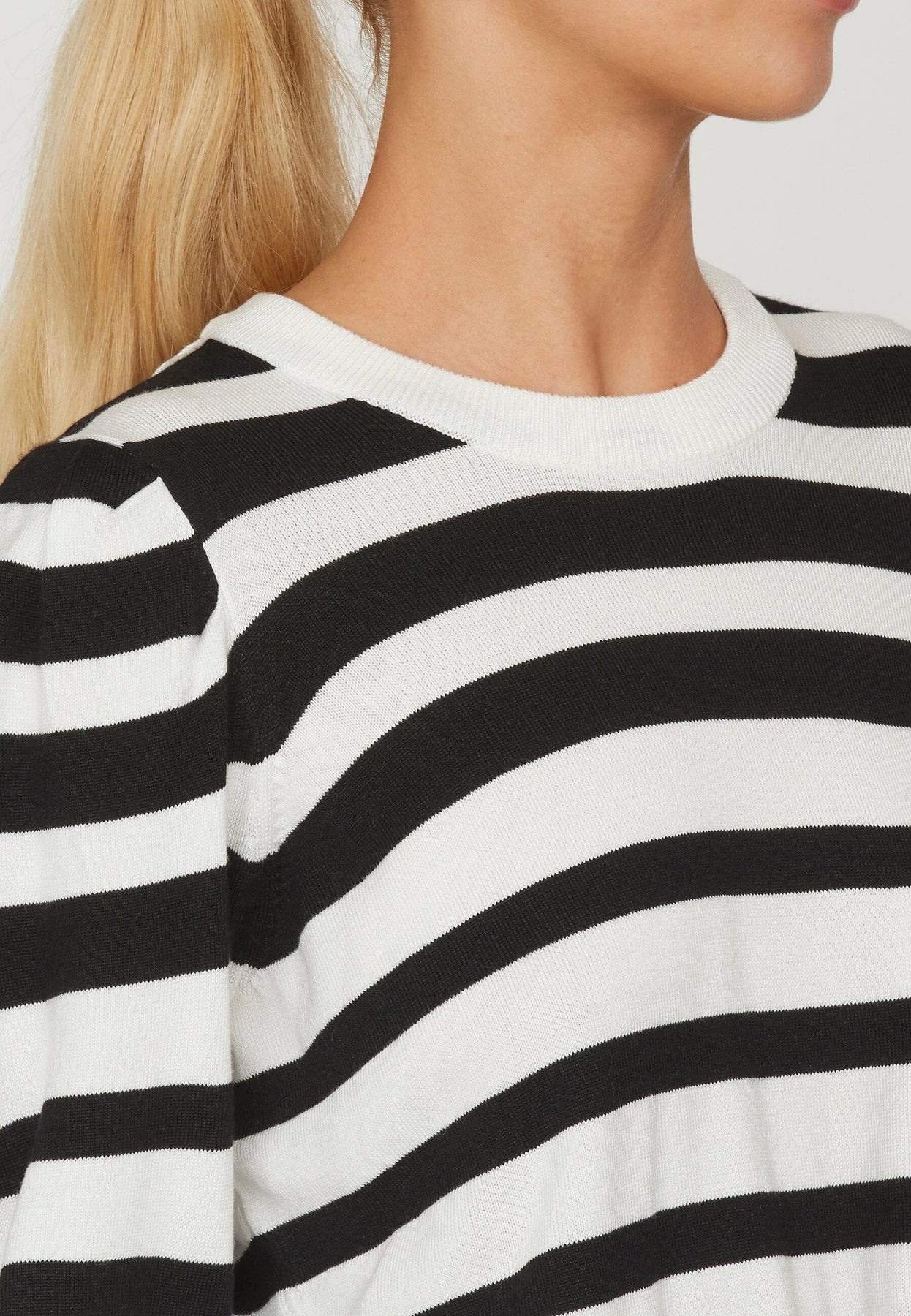 Sisters Point Halia-Ss1 119 cream black