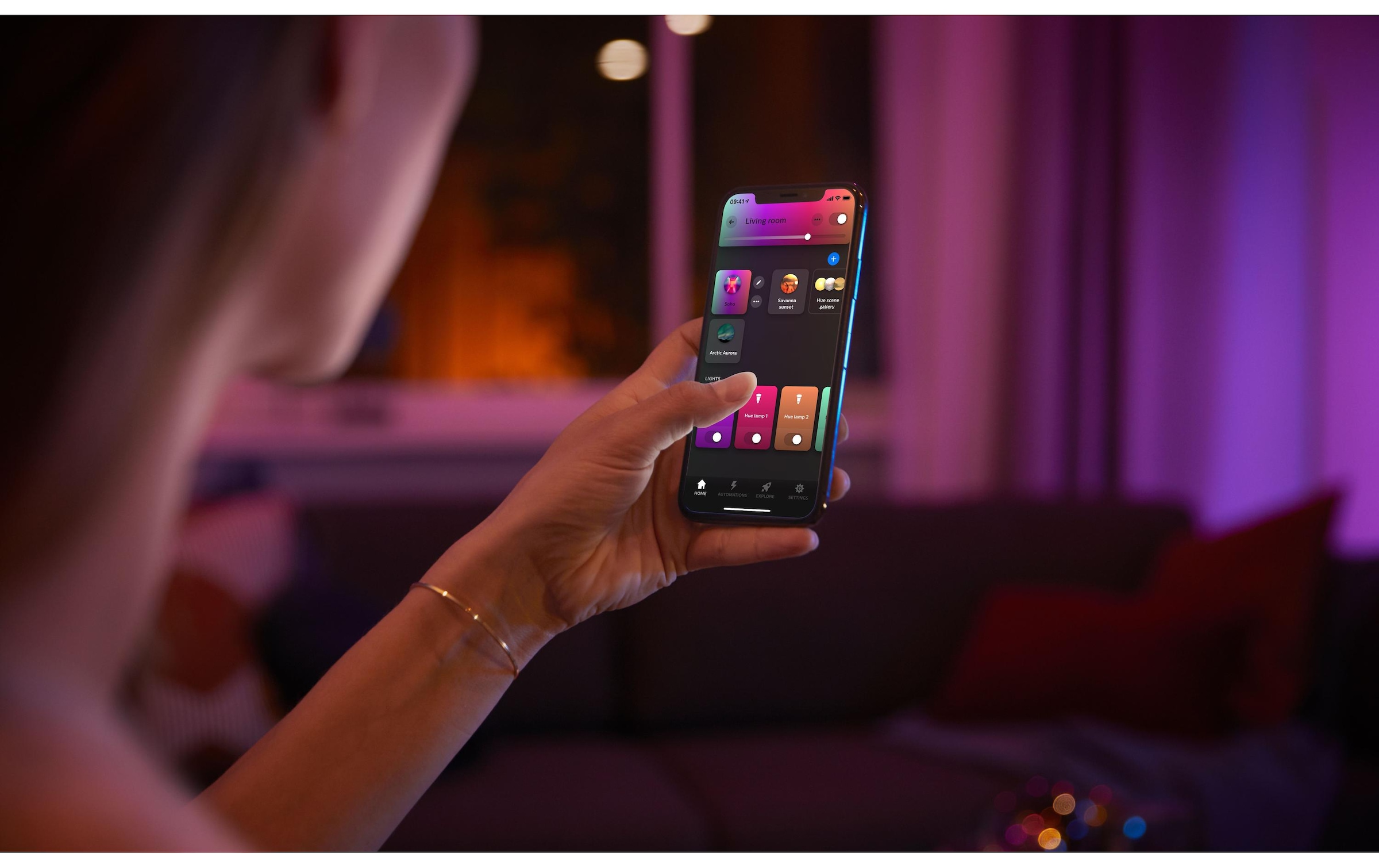 Philips Hue LED-Leuchtmittel »White & Col. Amb.« E27 Farbwechsler