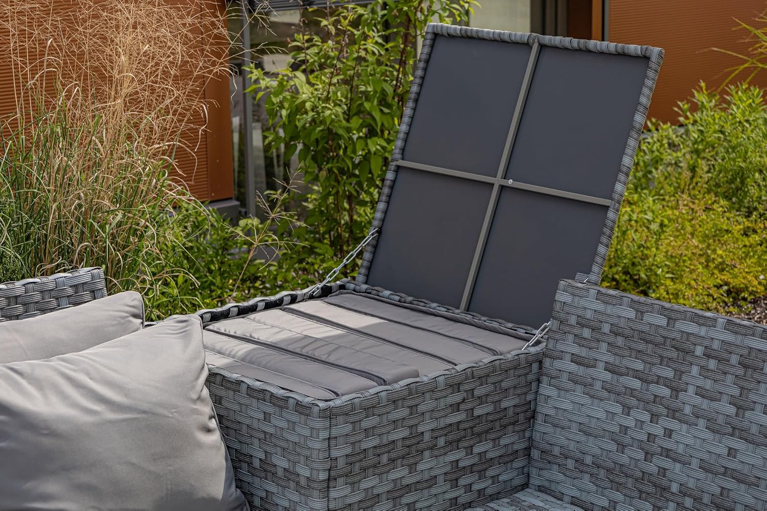 Ondis24 Gartenmöbel Set Hollywood, Sitzgruppe für 8 Personen, Gartenset mit Tisch Schirm Sitzkissen, Balkonmöbel Essgruppe Garten, Lounge Sitzgarnitur