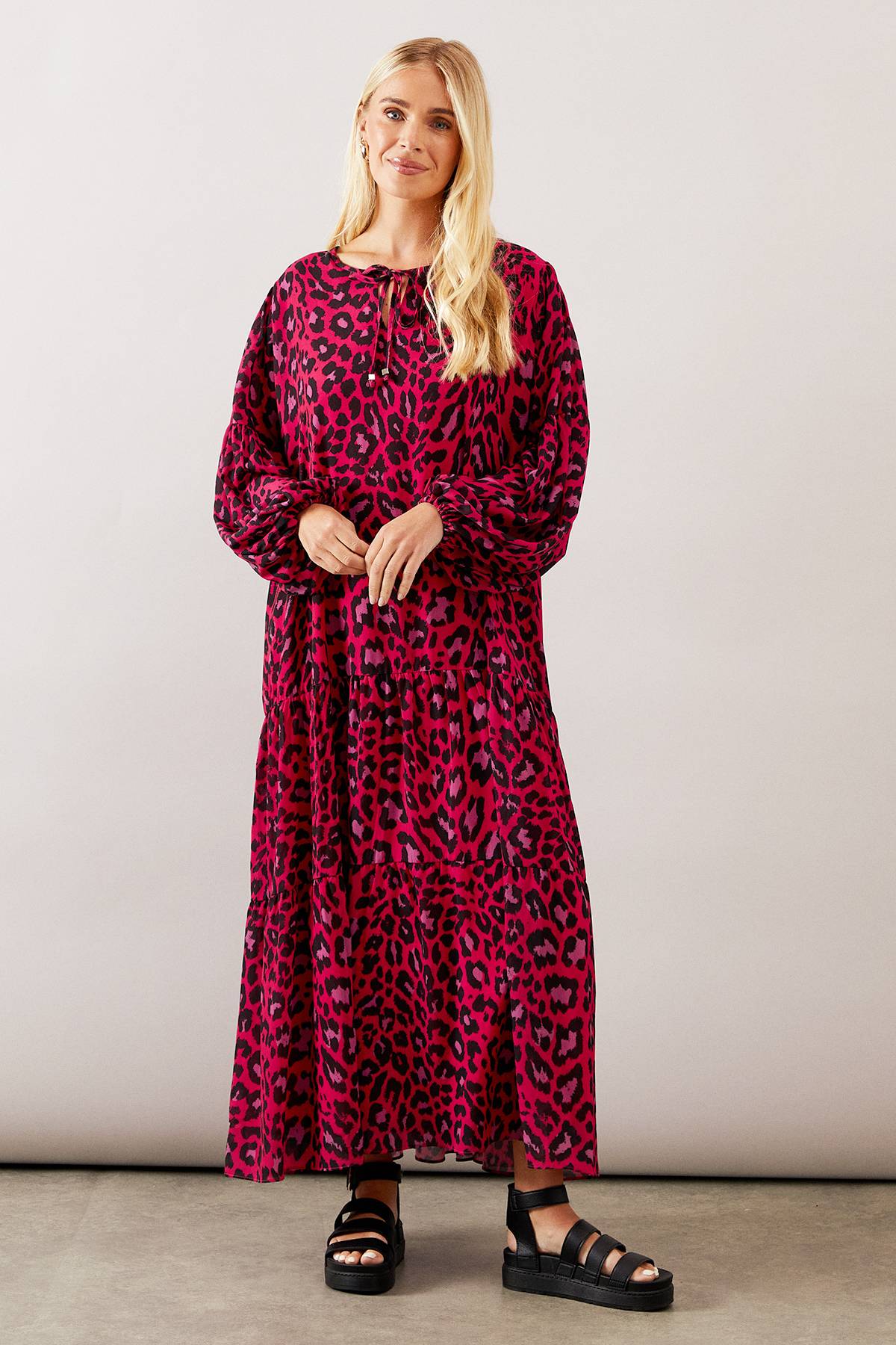 Wallis Robe Midaxi Smock à Volants Motif Léopard Petite