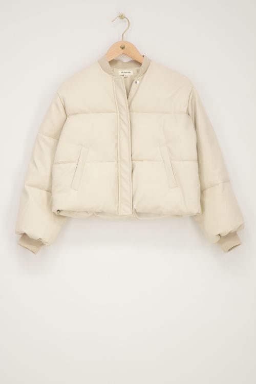 Beige leatherlook puffer jas