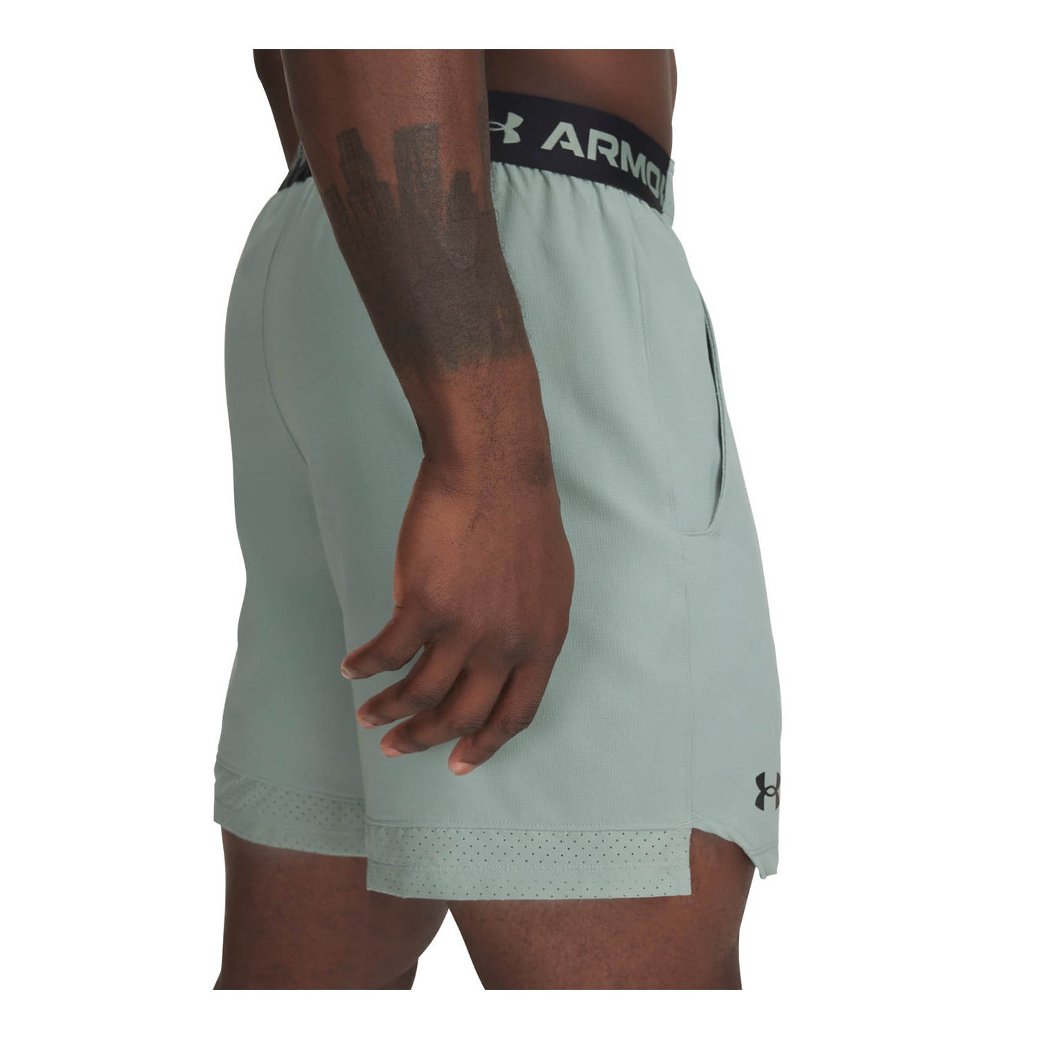 Under Armour  Vanish Woven 6 Shorts