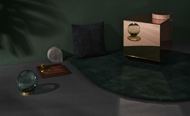 AYTM Globe vaas 21 zwart/goud