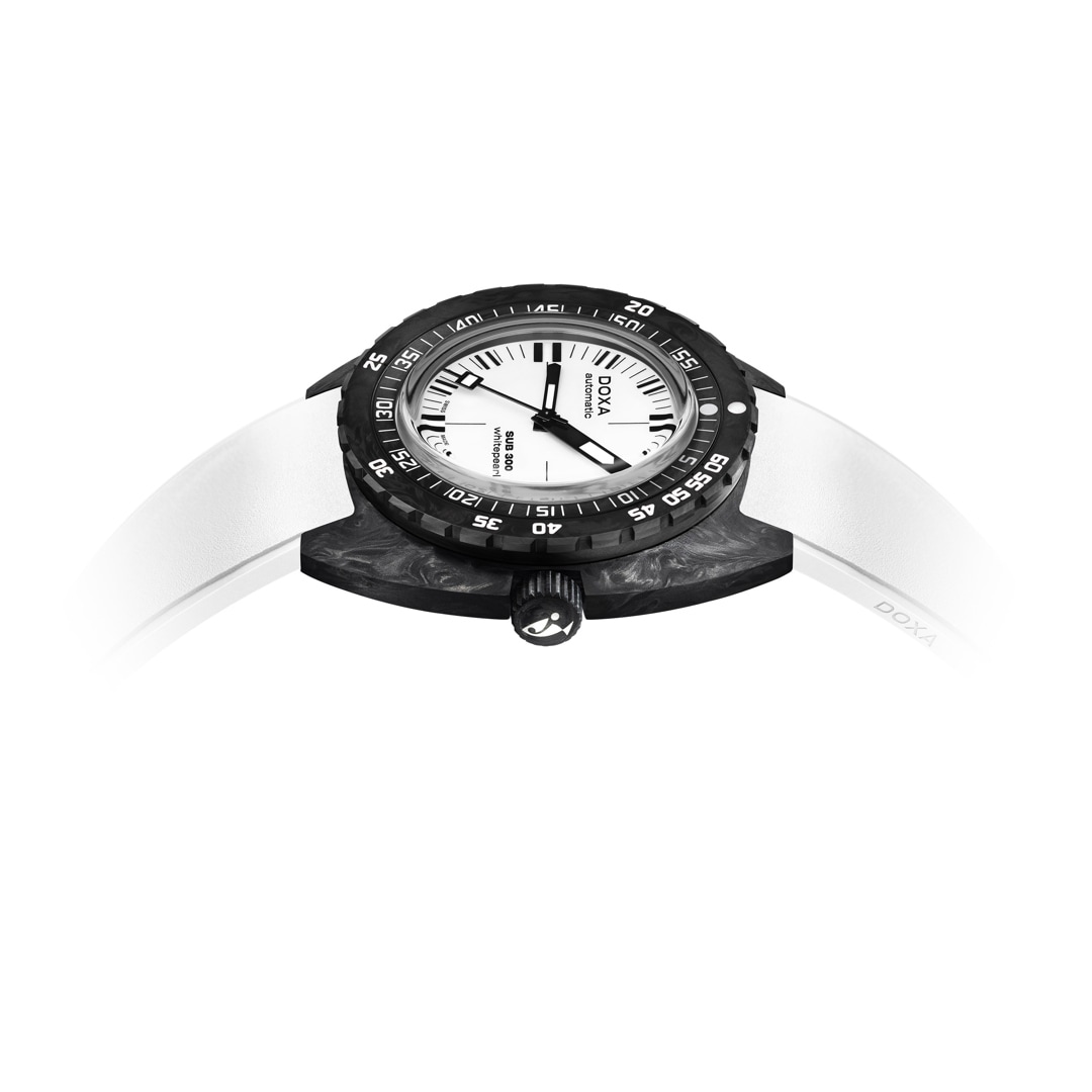 Doxa SUB 300 Carbon Whitepearl