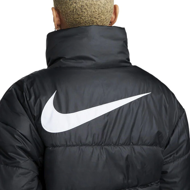 Nike Classic Therma vandafvisende Jakke Sort