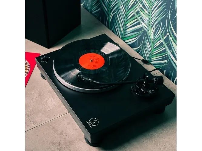 Audio-Technica AT-LP5X - Pladespiller - mat sort