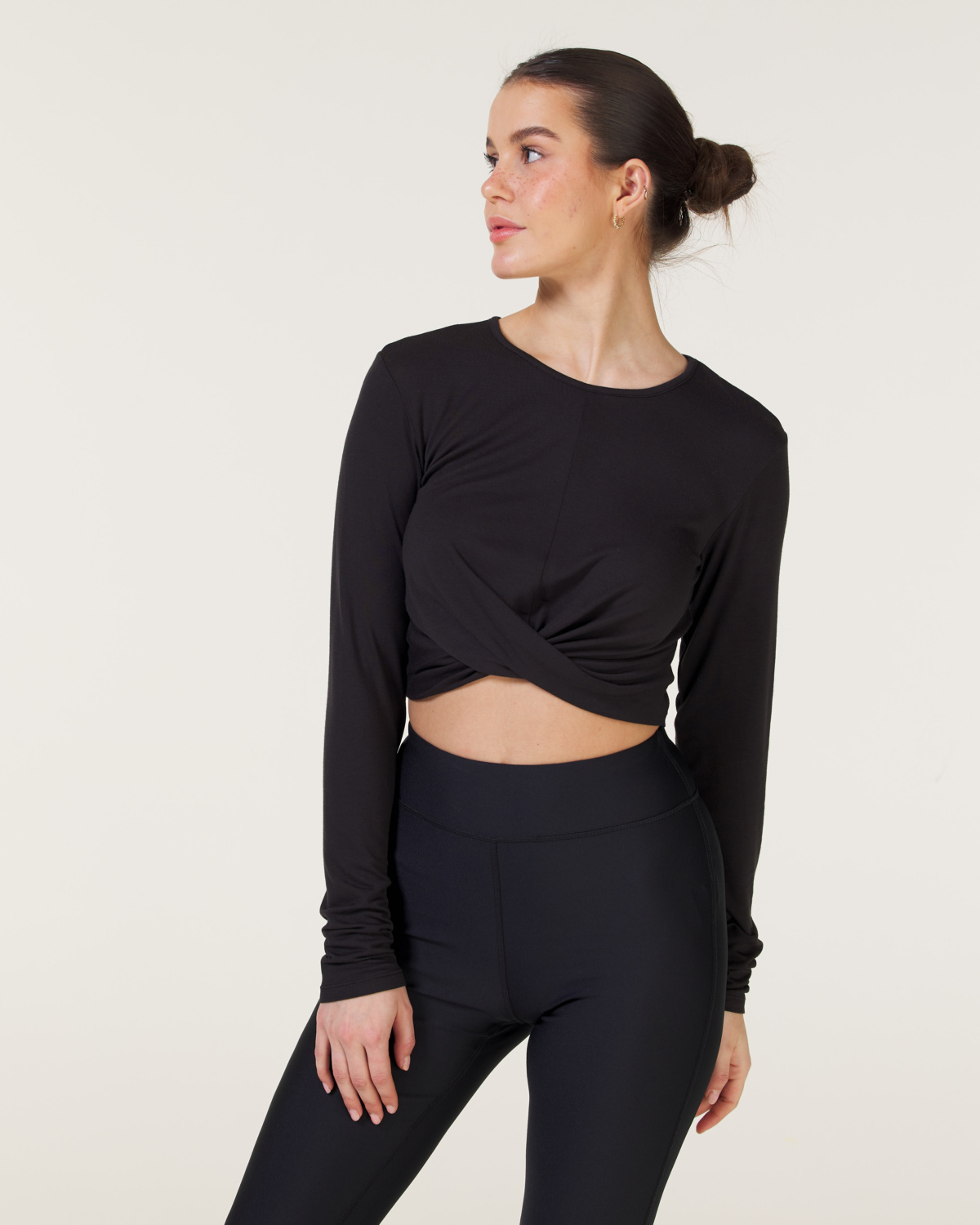 LEVITY Studio Twist Long Sleeve Black