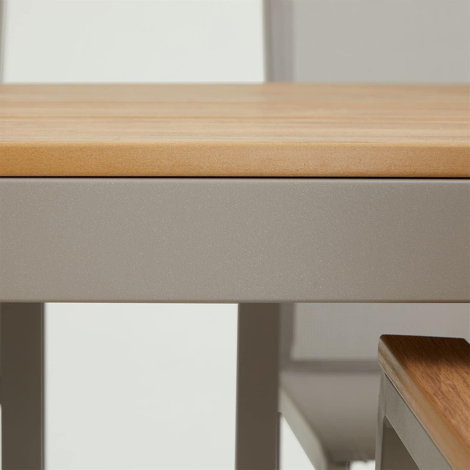 CARO-Möbel Gartenmöbelset Windy mit 1 Tisch und 6 Stühlen aus Alu und Non-Wood in Champagner, Esstisch Set in Holzoptik, Stühle mit Netz witterungsbeständig bespannt