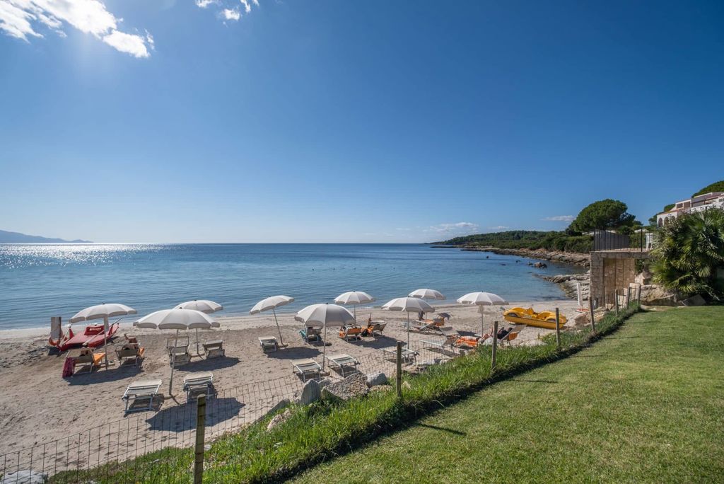 Fly & Go Punta Negra Hotel Logies en ontbijt - Hotel