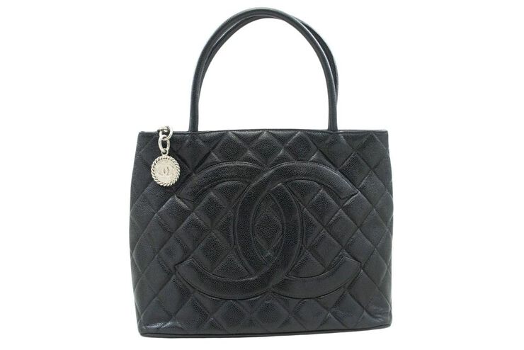Chanel Vintage Chanel Medaillon Black