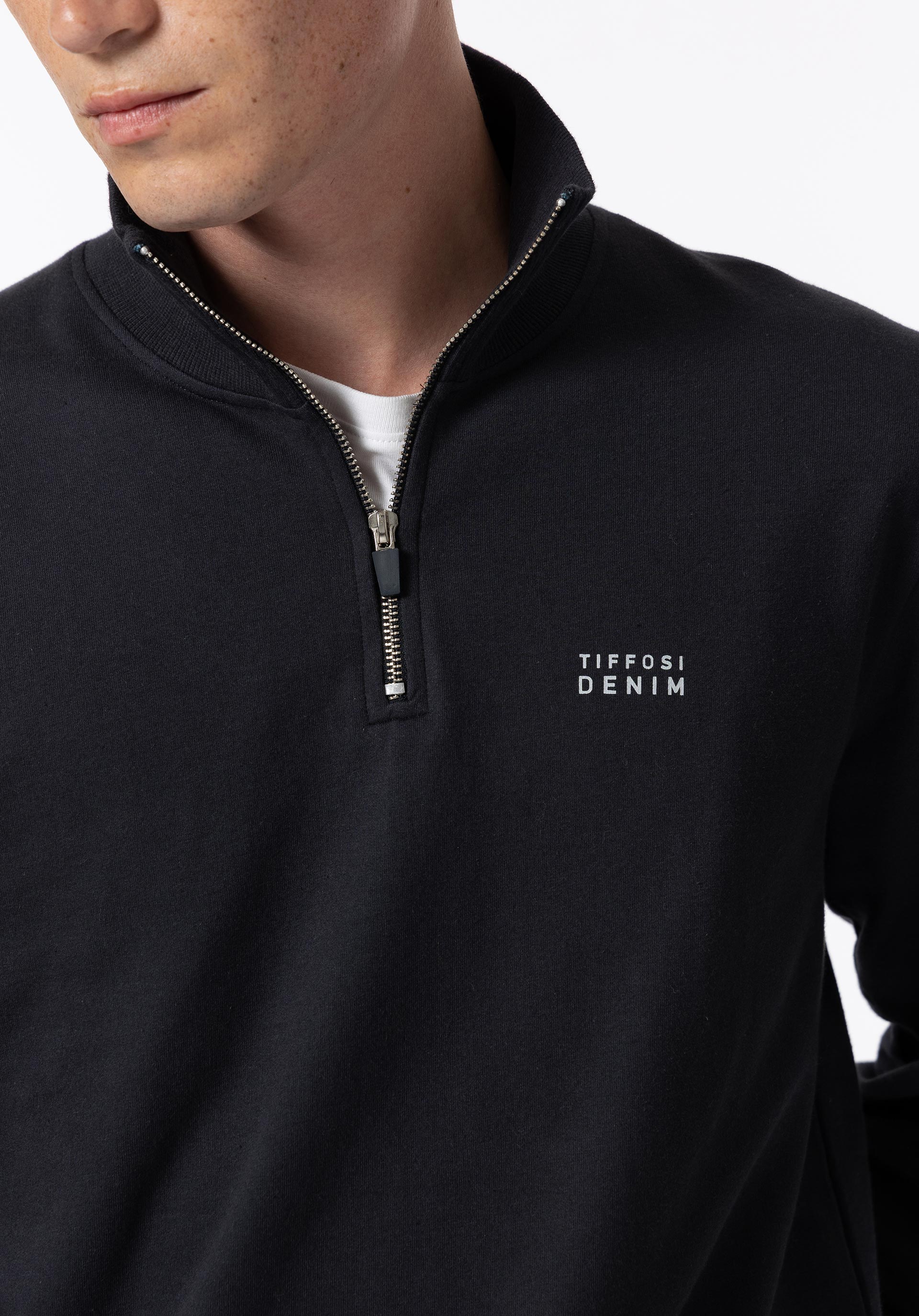Sweatshirt com Fecho