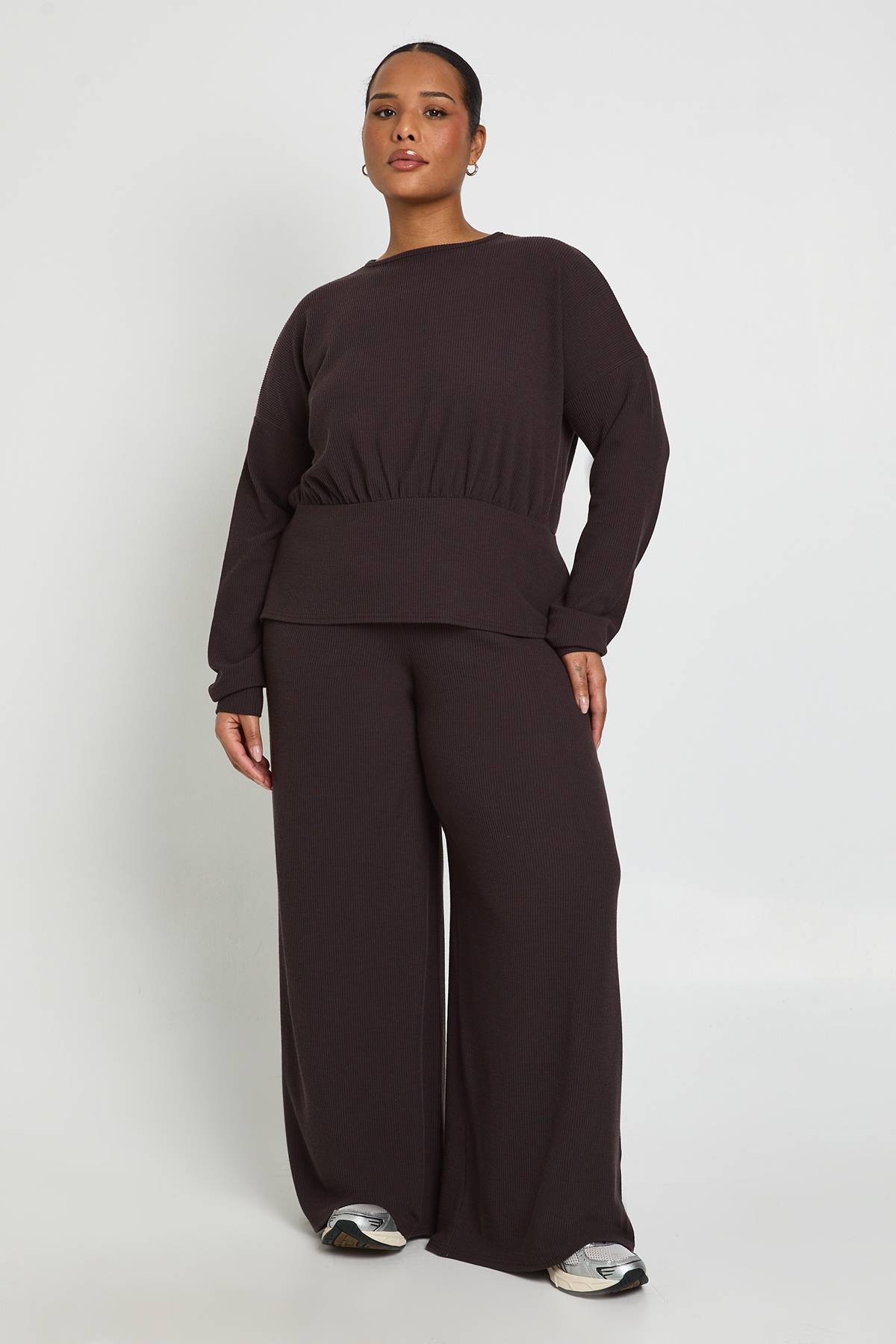boohoo Ensemble Grande Taille Top Manches Longues Taille Cintrée et Pantalon Coordonné