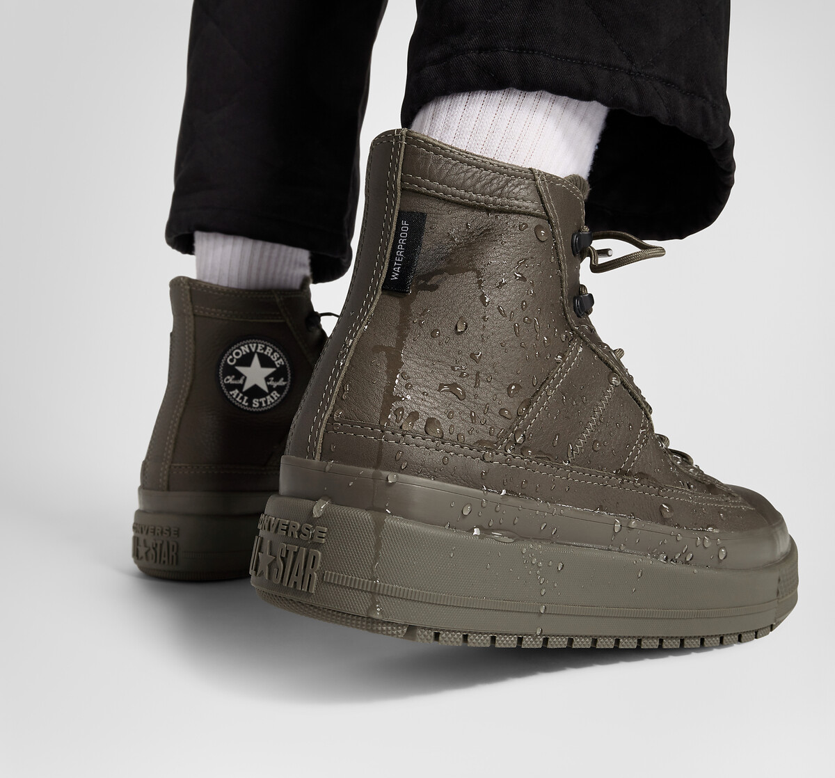 CONVERSE<br>Tênis Chuck Taylor All Star Equip em couro transparente
