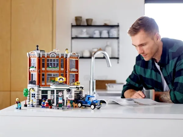 LEGO Creator Expert 10264 Hjørneværksted