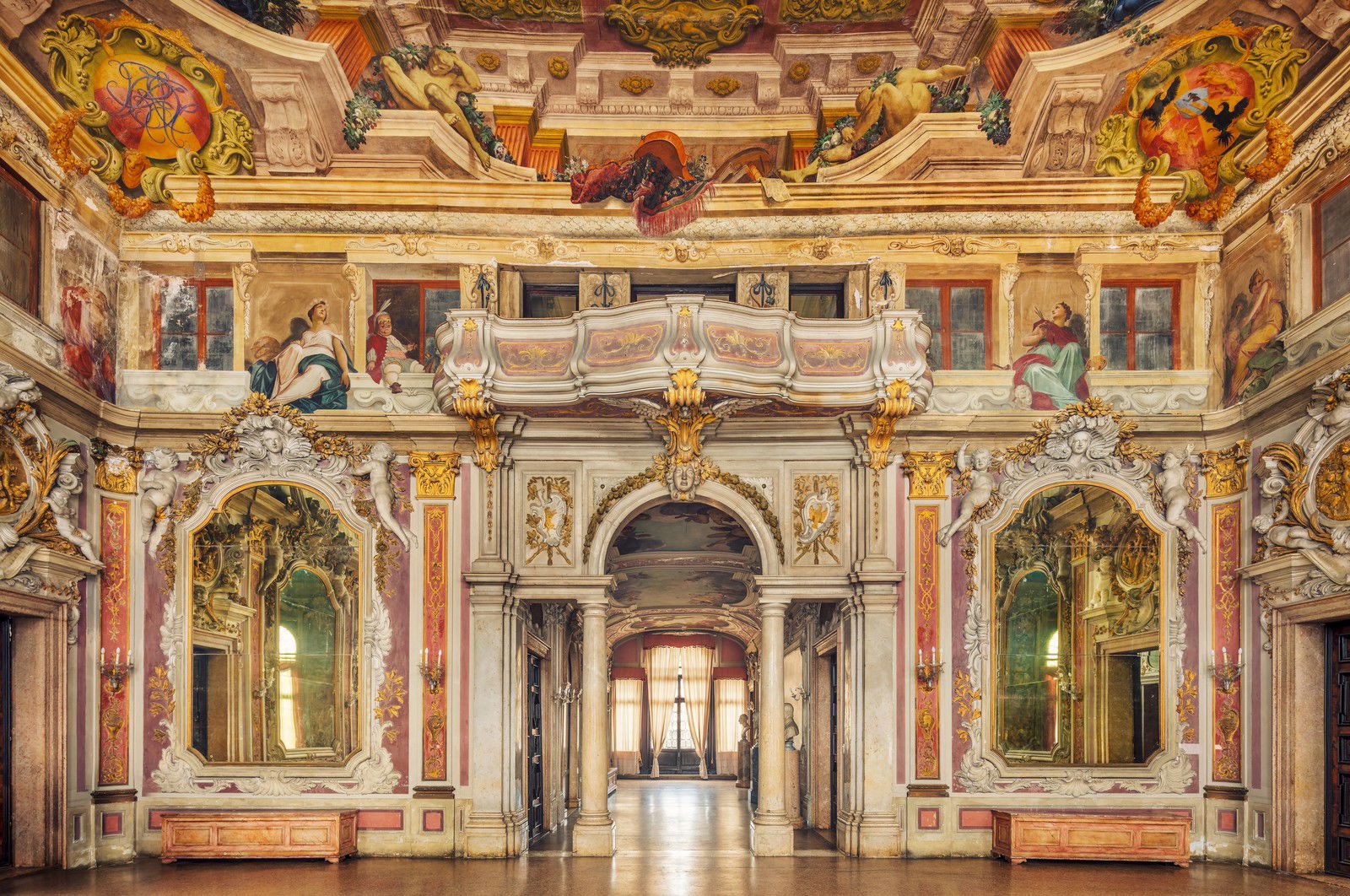 Spiegelsaal by Sven Fennema - Limited Edition. Edition of: 150. Signed.