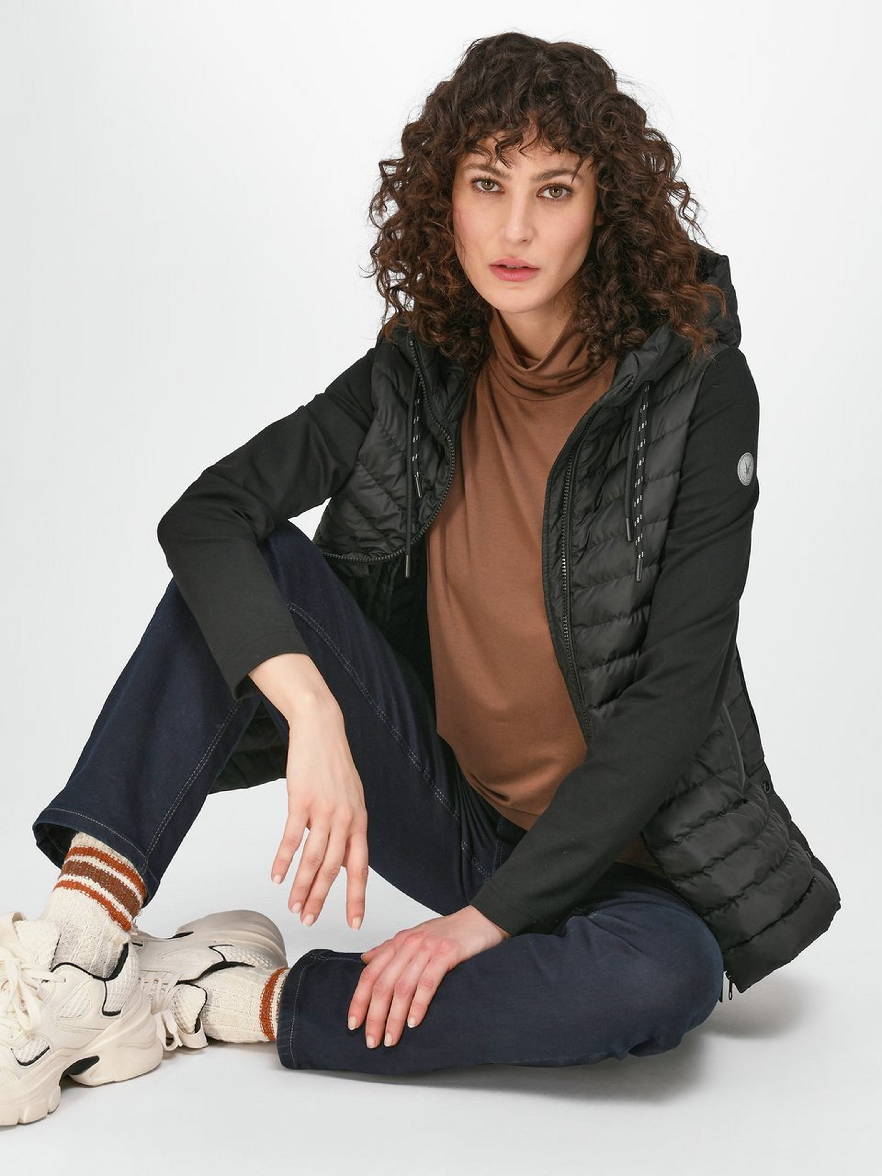 Jacke mit Kapuze