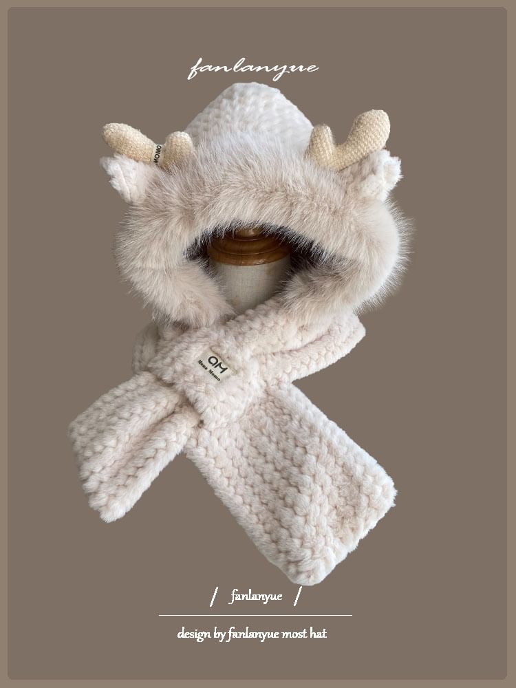 Zaalouk - Hertenhoorn Fluffy Hooded Scarf