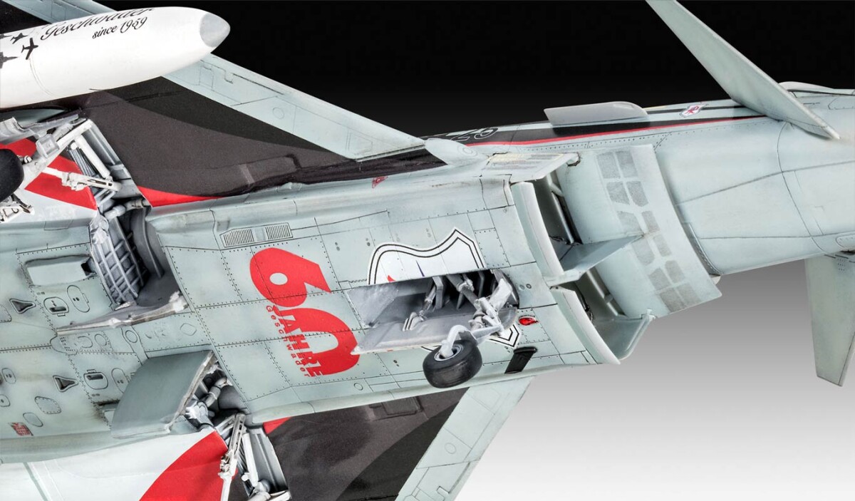 Revell - Eurofighter Typhoon Baron Spirit Modelfly Byggesæt - 1:48 - Level 5 - 03848