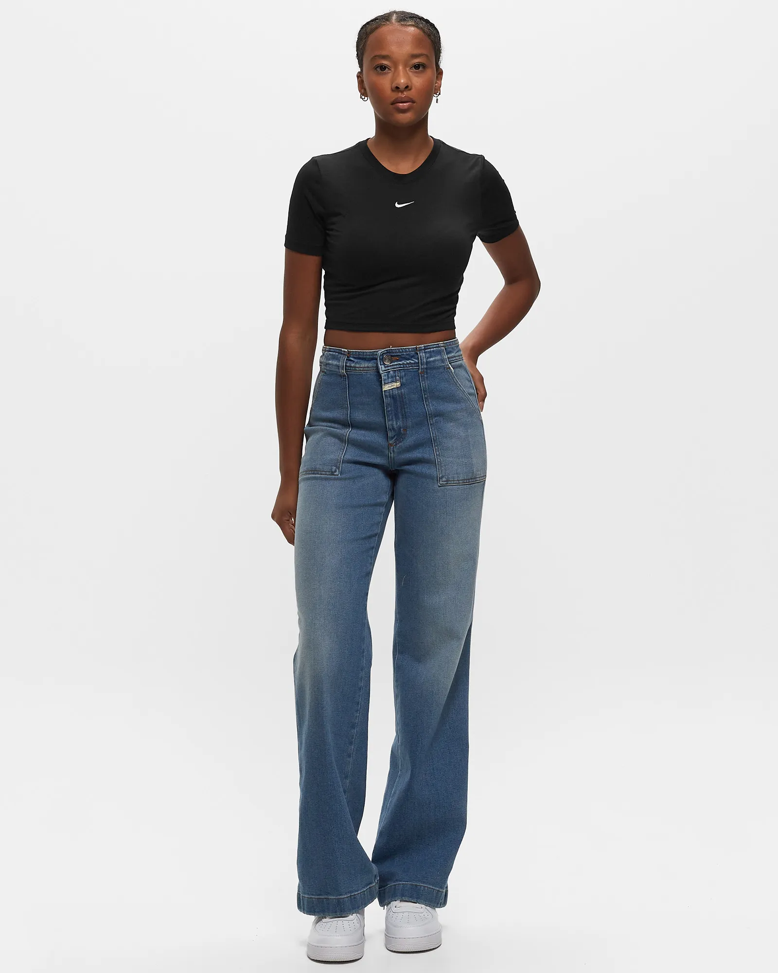 Nike Nike Sportswear Essential Women's Slim-Fit Crop T-Shirt