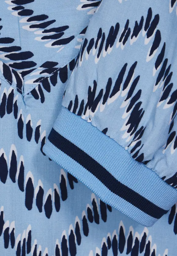 Bluse mit Zick Zack Print - soda blue