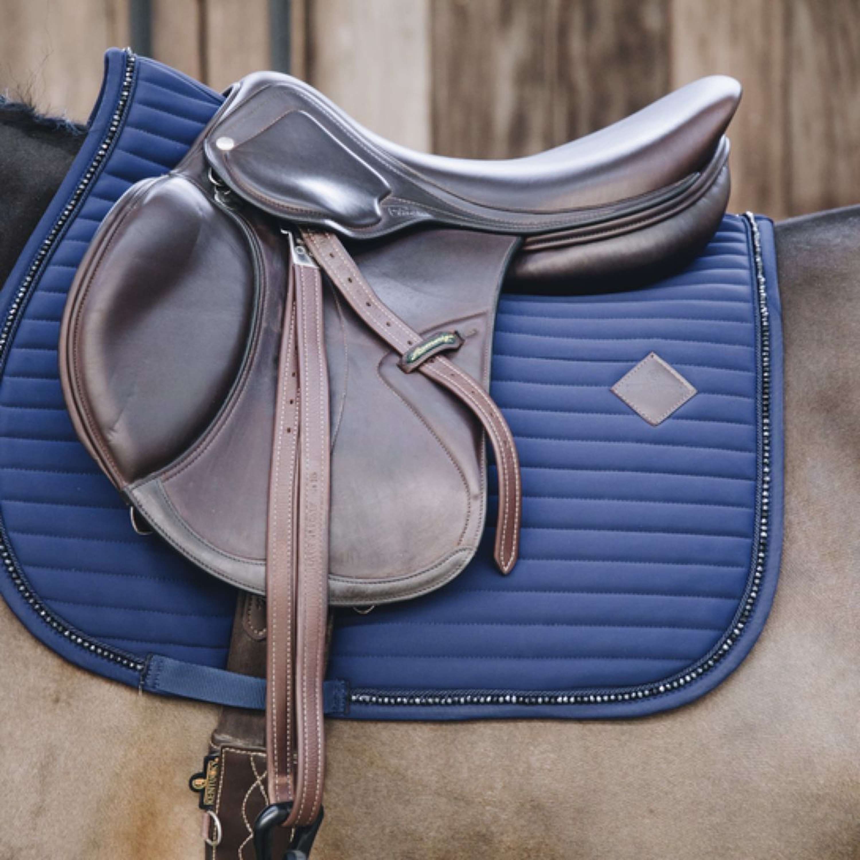 Kentucky Zadeldekje Springen Pearls Navy