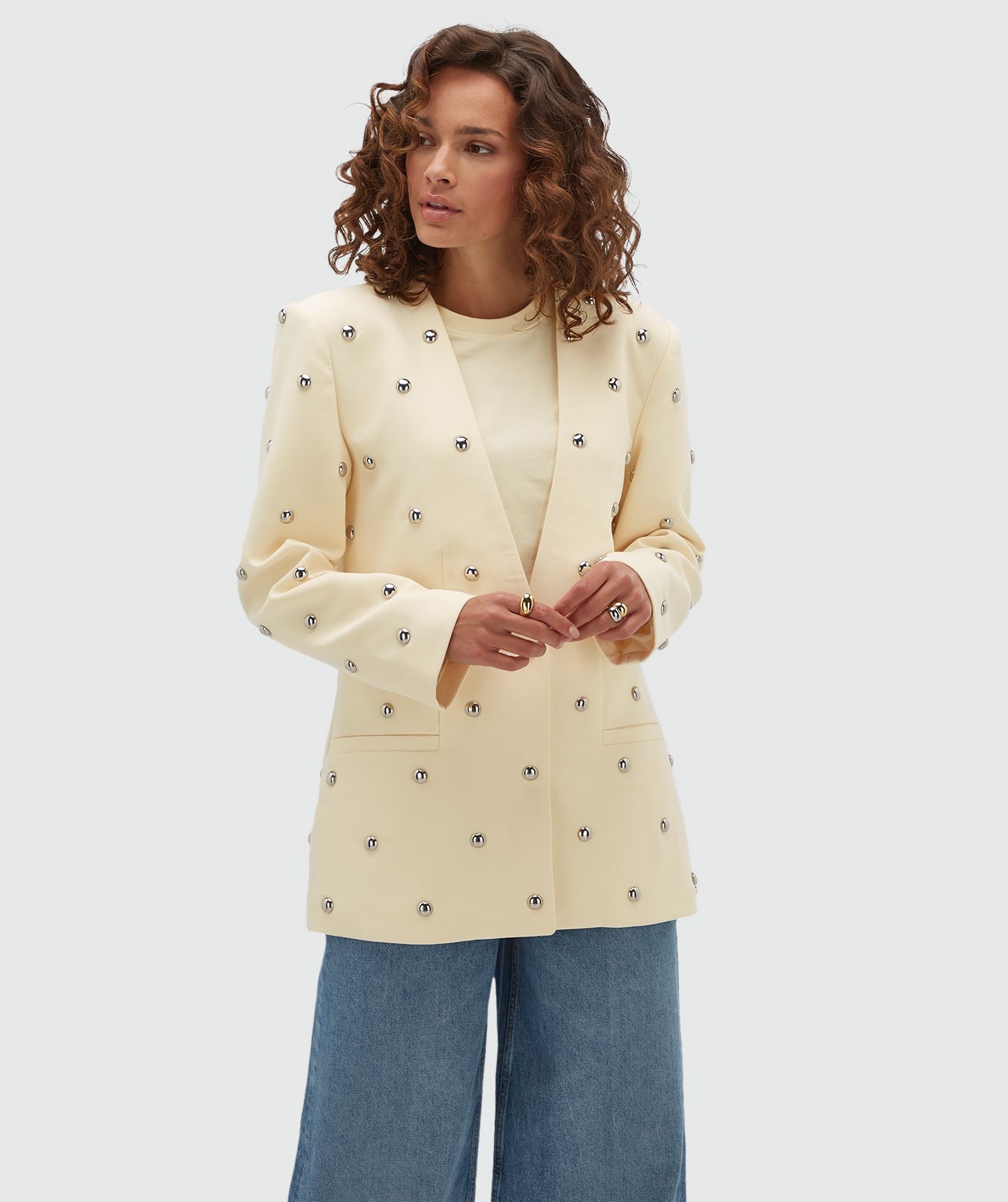 JV-YVEN oversized blazer met studs  - light yellow