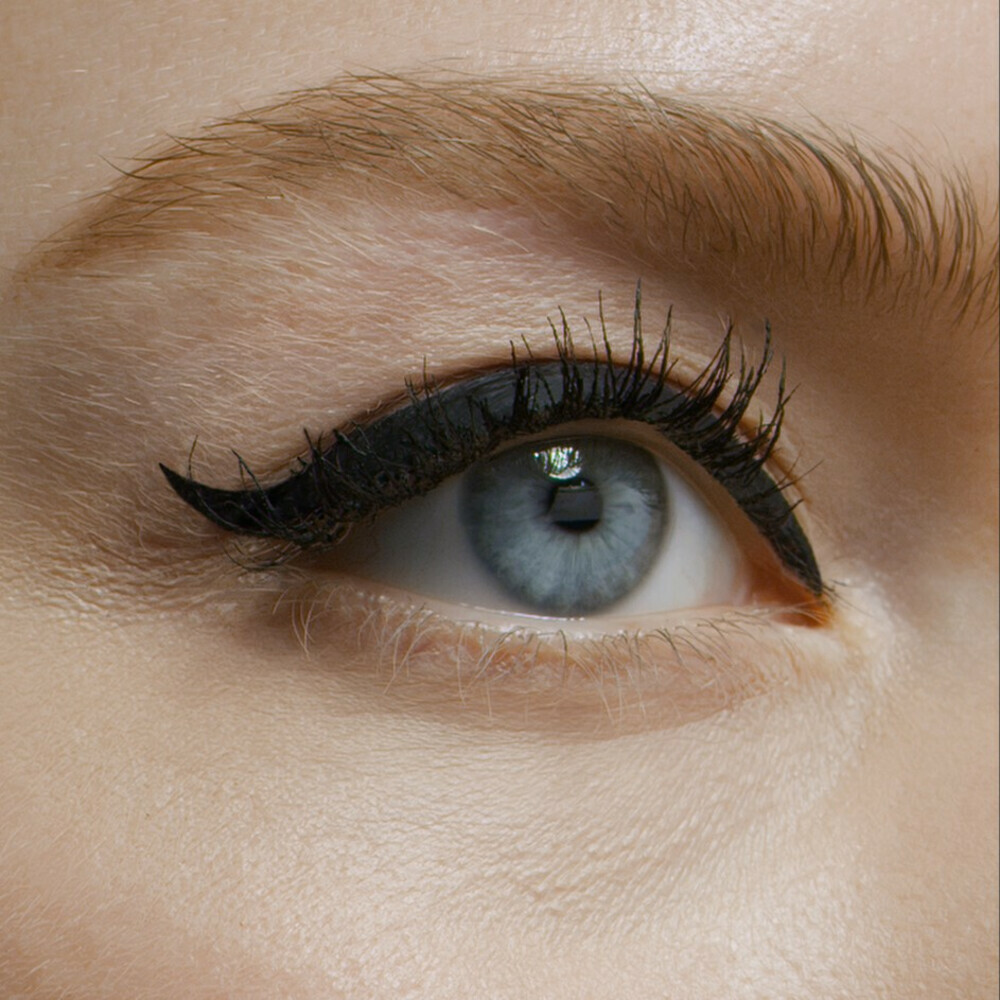 L'Oréal 24H Matte Liquid Eyelinder Zwart