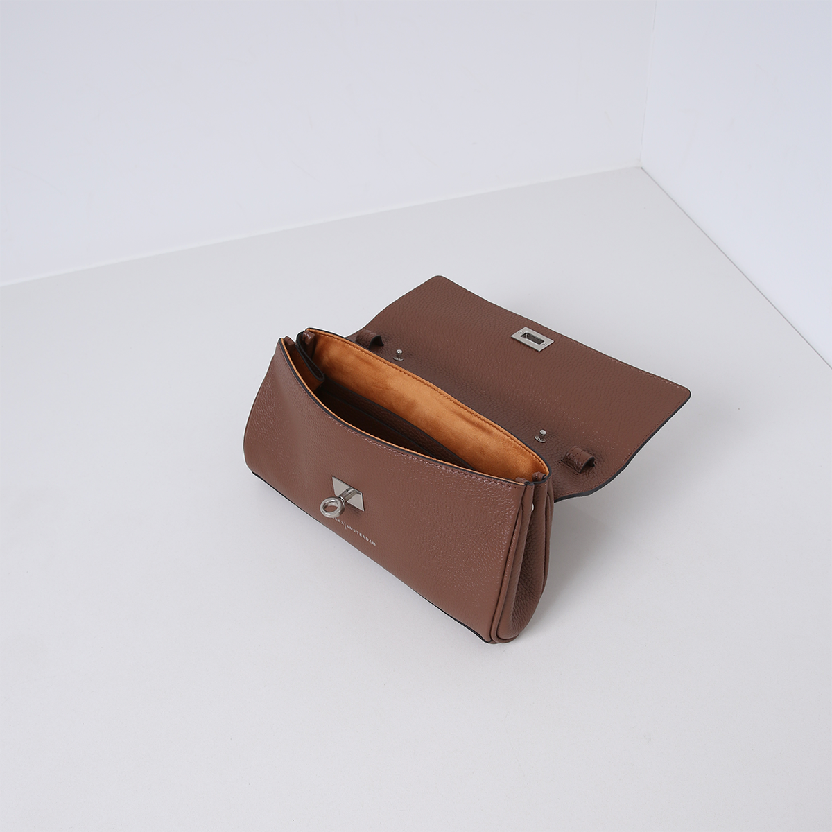 CHARLTON | CAMEL