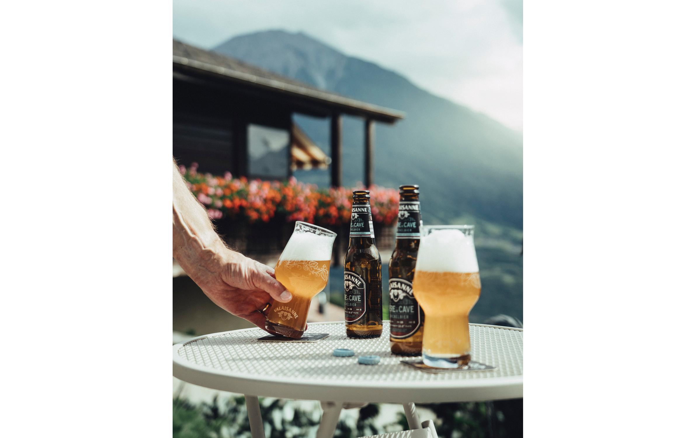 Zwickelbier 4 Stück x 0.33 lUnfiltriertes Spezialbier aus der Schweiz