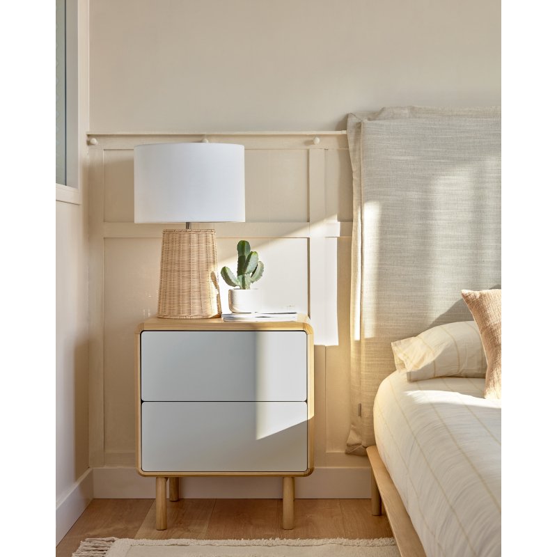 Table de chevet Anielle en bois massif et placage de frêne 50 x 58,4 cm