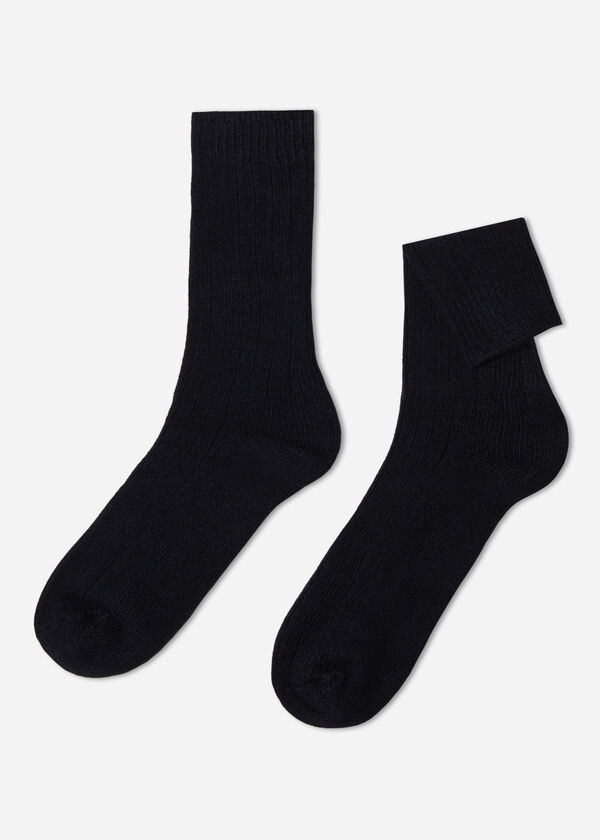 Meias curtas caneladas masculinas em lã e cashmere.