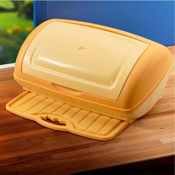 Boîte à pain jaune avec planche