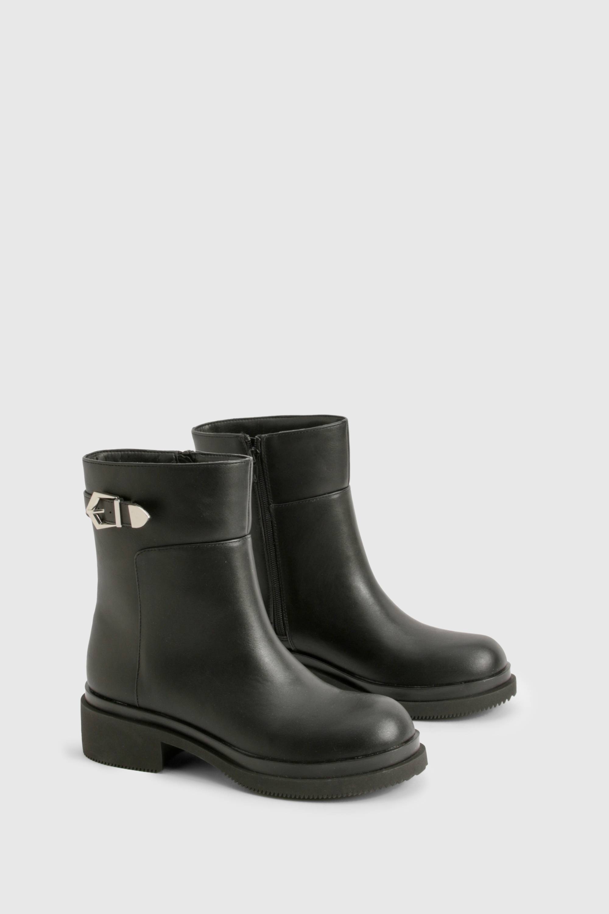 boohoo Bottines Chunky à Détails Boucles Coupe Large