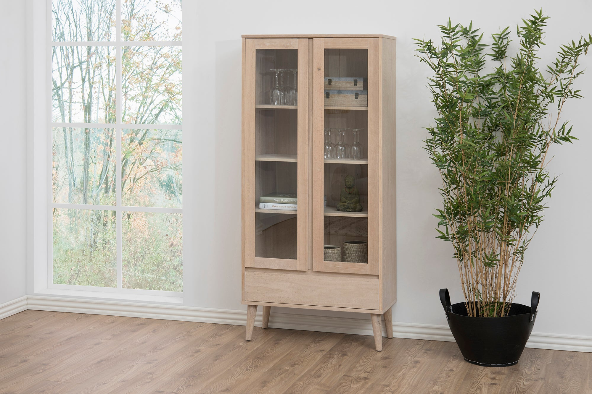 Tarnaby Kast met glazen deuren